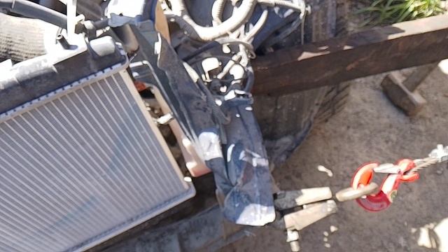 Toyota Rav 4 A20 Востанавливаем битый автомобиль,вытяжка лонжеронов ,покраска кузова