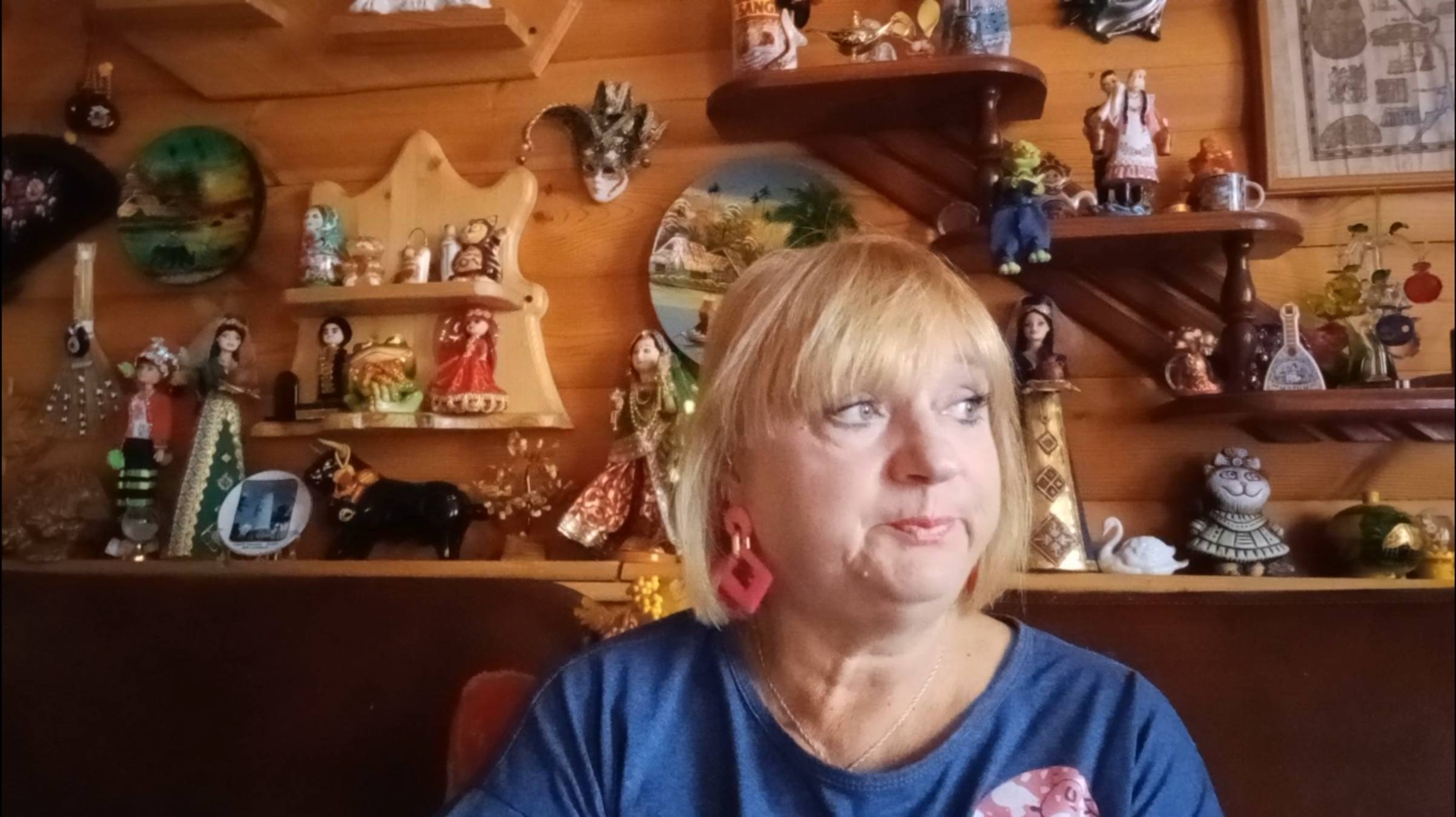 Как же медленно работает наша Почта...надо искать другие варианты... смотреть онлайн