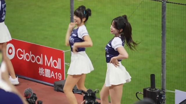 Танцульки смотреть онлайн