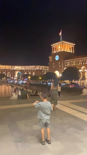 Ереван #площадьреспубликиереван #любовь #ереван #город #красота #армения #мотивация #совершенствован смотреть онлайн