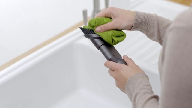 How to clean your Dyson Gen5detect™ cordless vacuum's washable parts смотреть онлайн