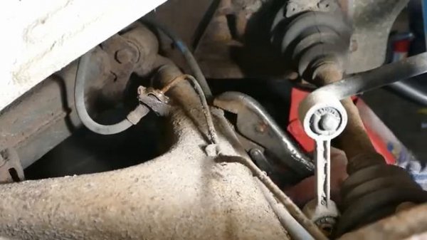 The Perpetual Dilemma of Owning a BMW -Видео от SimonFordman