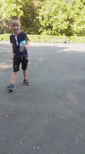 Максим с пистолетом🤗🤗🤗😁