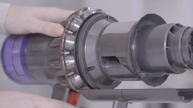 How to check for blockages on your Dyson V11™ cordless vacuum смотреть онлайн