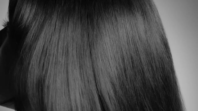 Discover the Dyson Airstrait™ straightener. A new way to straighten. смотреть онлайн