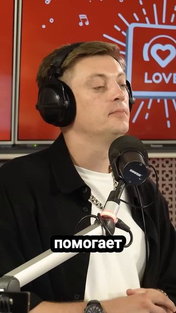 Люся Чеботина объясняет парням, почему быть каблуком – классно Согласен с ней?#ЛюсяЧеботина смотреть онлайн