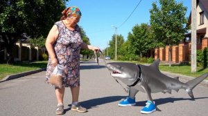 👵 Бабушка и Тралалело Тралала 🦈