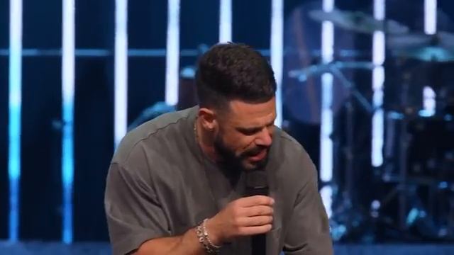 "Сделать самое лучшее сейчас" / Стивен Фуртик смотреть онлайн