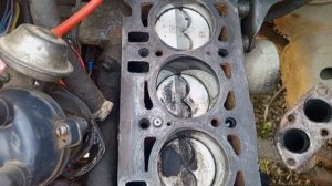 Снял гбц и почистил поршня, делюсь своим способом.