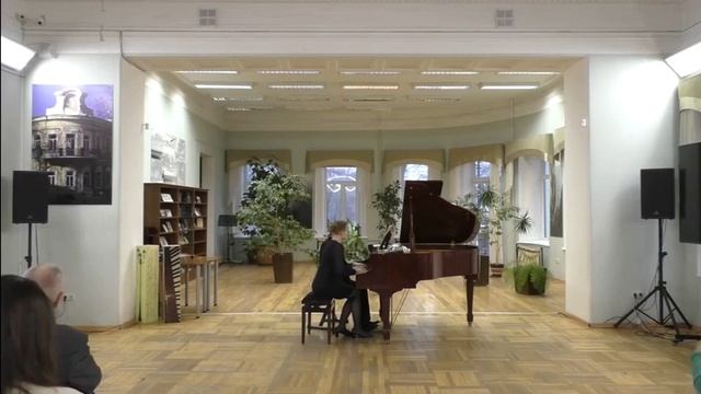 Ирина Климова - "Праздник в музыкальной табакерке". Исполняют Елизавета Швецова и Антон Хазипов. смотреть онлайн