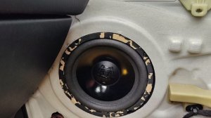 Замена штатных динамиков в Peugeot 308 на DL Audio Python 165 Comp.