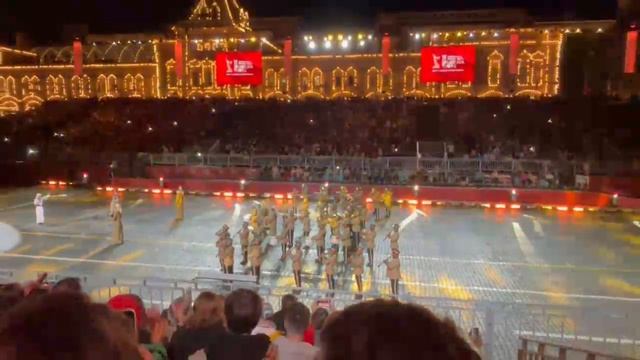 Москва Красная площадь 21 августа Фестиваль Спасская башня.Выступление ОАЭ смотреть онлайн