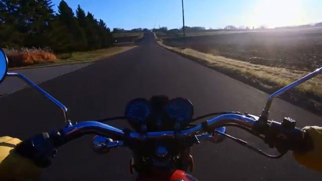 Riding WisconsinMN Backroads Trails On My Vintage Motorcycle -Видео от SimonFordman