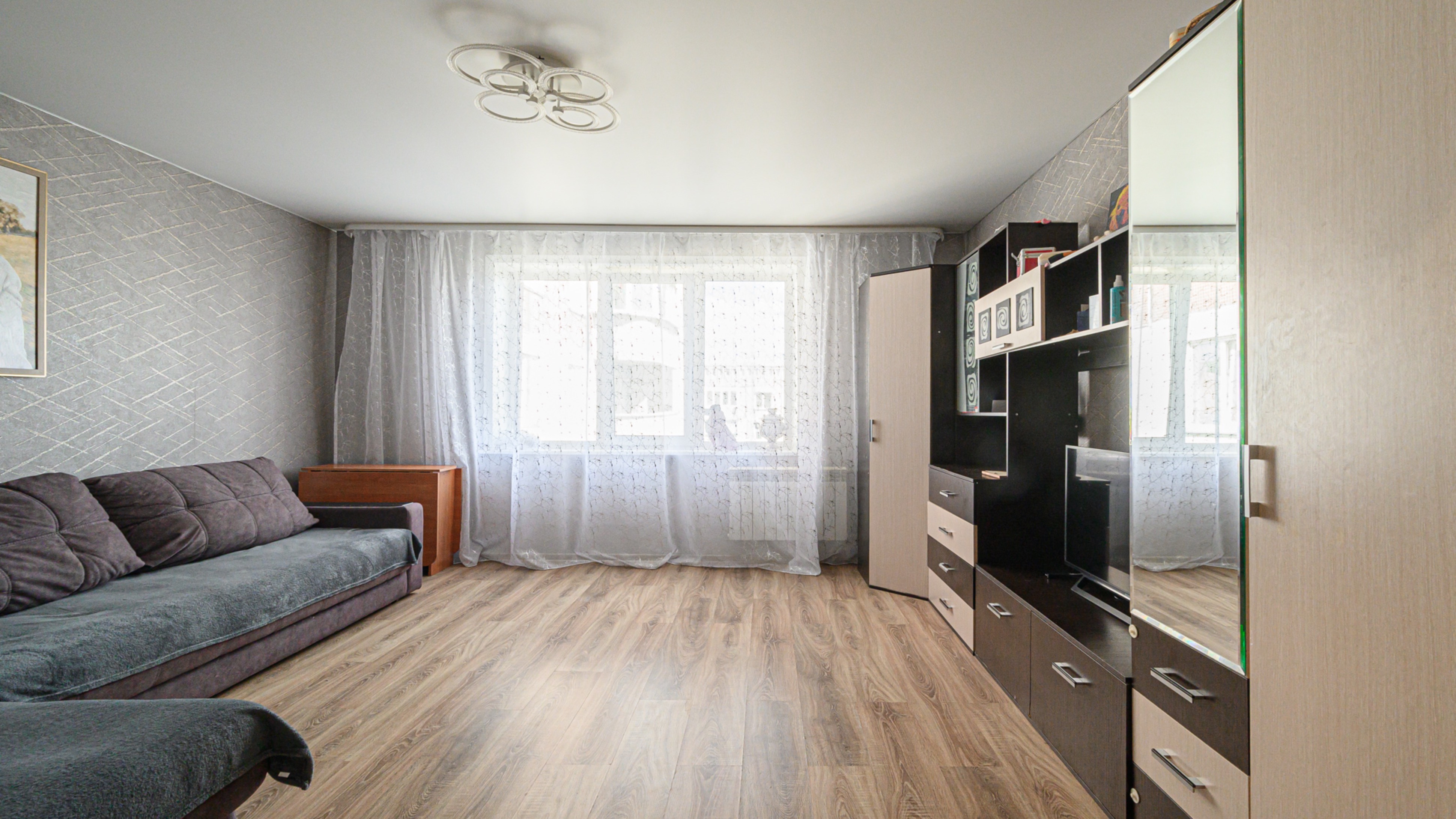 Четырехкомнатная квартира, Новосибирск, Ленинский район, ул. Троллейная, д.41 смотреть онлайн