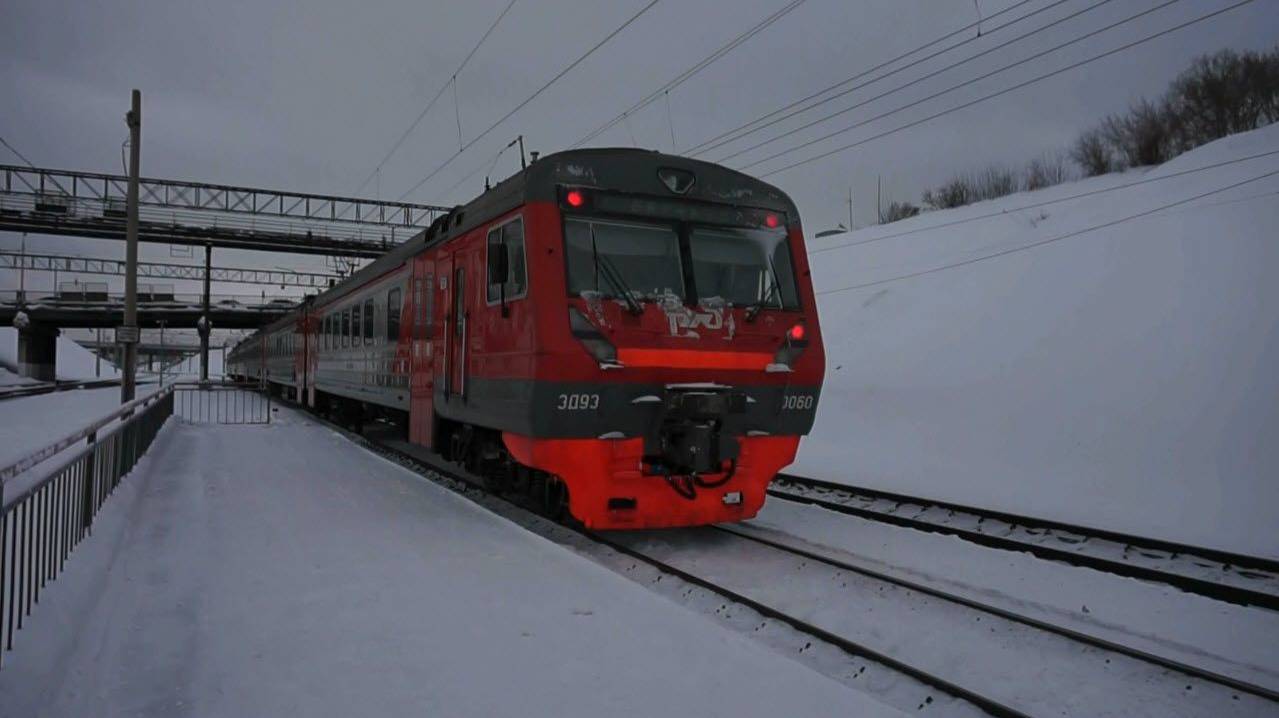 Электропоезд ЭД9Э-0060. Покатушки от Развилки до Присягино+отправление. смотреть онлайн