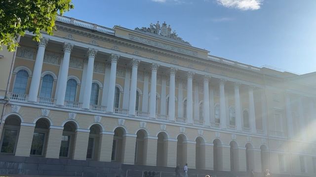 Красота Михайловского сада в Санкт-Петербурге