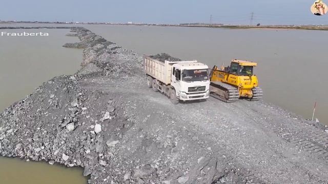 Строительство, дорога на озере. другой обзор смотреть онлайн