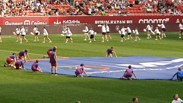 Элвин Грей спел песню перед матчем Рубин-Спартак смотреть онлайн