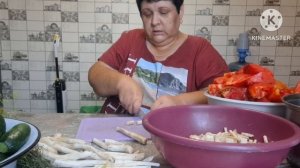 Приехала домой столько дел скопилось,купила новые духи.