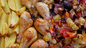 Куриные голени запеченные с овощами.