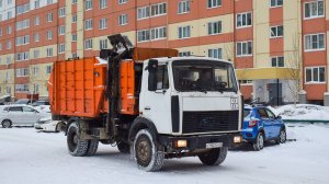 Мусоровоз МКМ-3403 на шасси МАЗ-5337A2 (С 182 ТР 22)/ Garbage truck MAZ-5337A2. Управление с кабины