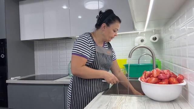 дела САДОВЫЕ__покоптили__настал ЕЕ ЧАС-ТОМАТНЫЙ СОК-легко и ПРОСТО смотреть онлайн