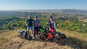 По Кисловодску на WHITE SIBERIA ZVER, Hot Wolf, Syccyba Impulse 5.0 DUAL едем на курган. 1 часть