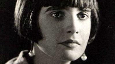 Алла Головина. Поэтесса первой волны русской эмиграции. смотреть онлайн