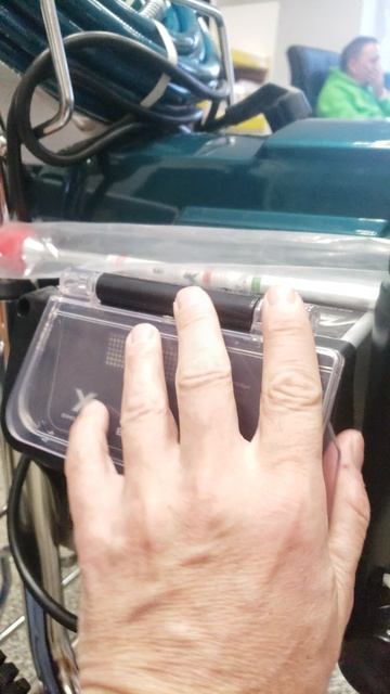 Безвоздушный окрасочный аппарат Dino Power X81L производительность до 8,1 л /мин.