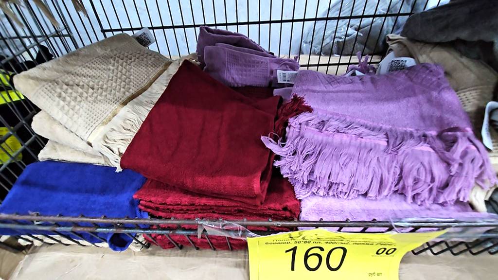 Магазин Светофор.Люди разбирают шикарные новинки.Как всегда все самое интересное смотреть онлайн