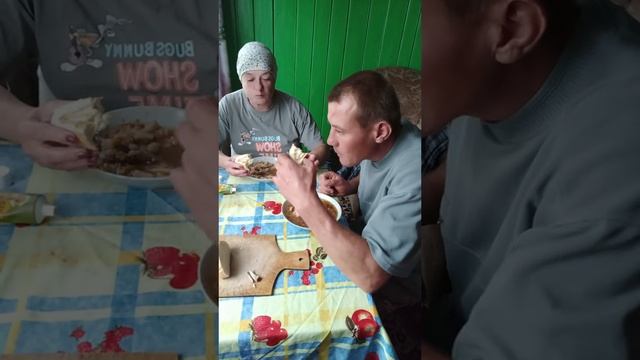 24-08-2025 Обед смотреть онлайн