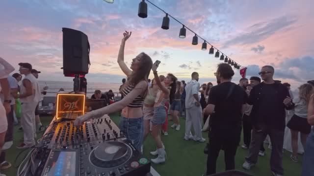 OLLY KLARS - Turkey, Istanbul , Bosphorus ⧸ Melodic Techno & Progressive House Mix смотреть онлайн