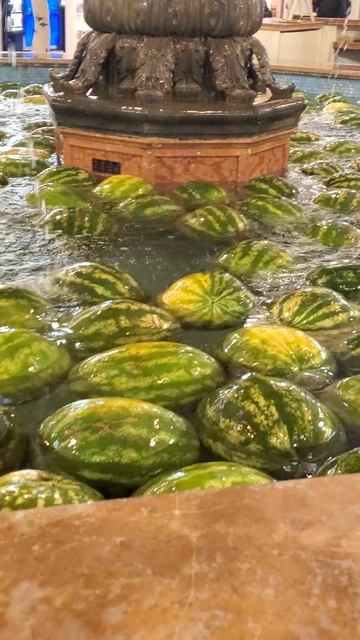 Арбузный сезон в ГУМЕ смотреть онлайн