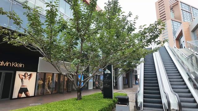 Далянь Аутлеты Outlets Даляне 2025 HUGO BOSS, COACH, MICHAEL KORS, GUESS, CK, Ed Hardy, NB и другие