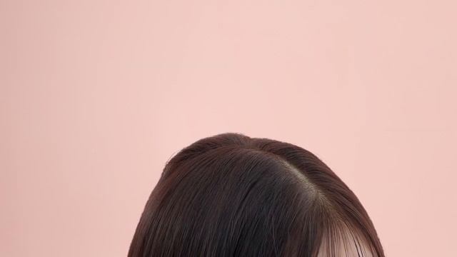 Как создать объемный прямой стиль для коротких и средних волос смотреть онлайн