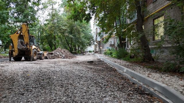 Состояние асфальта во дворе 24 августа 2025