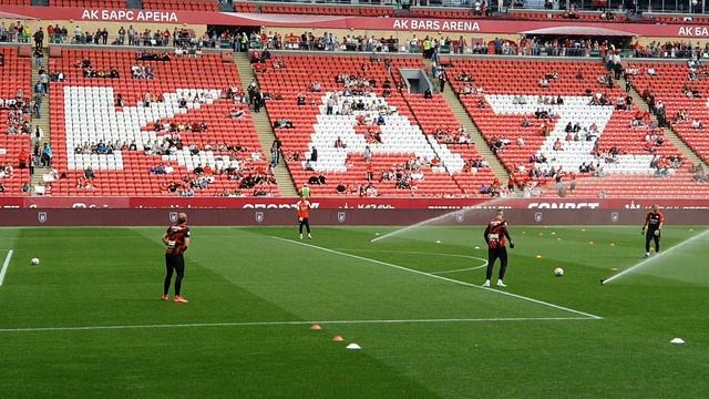 Футболисты Спартак Москва на разминке с Рубином. смотреть онлайн