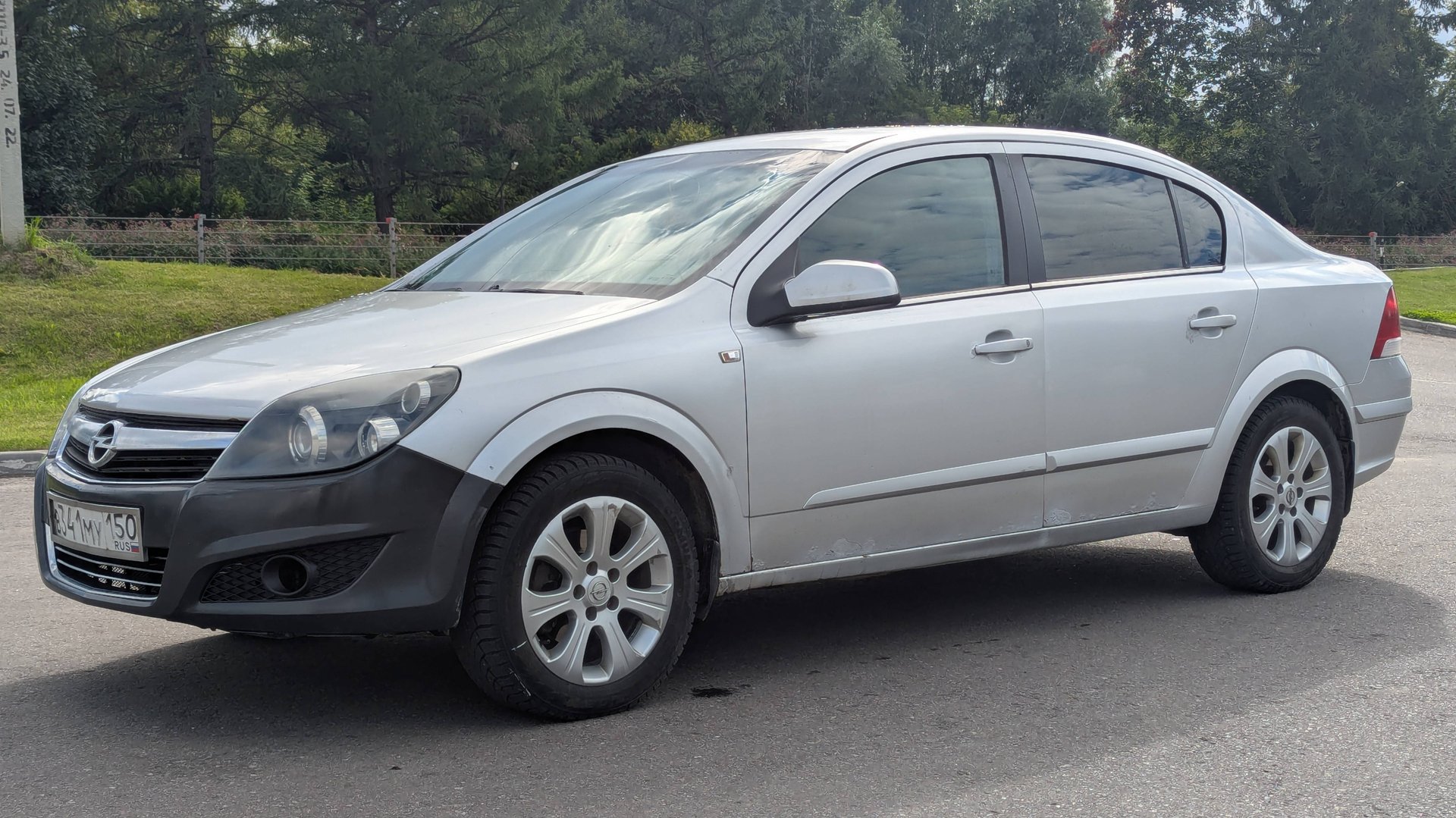 Опель 2008 года за 270 тысяч рублей