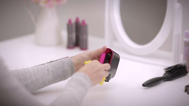 Как очистить насадки стайлера Dyson Airwrap™ смотреть онлайн