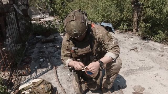 Обезвреживание не сработавших FPV-дронов. Артёмовск. смотреть онлайн