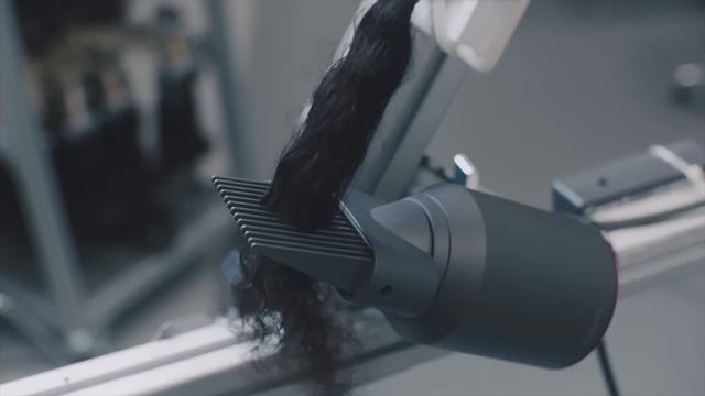 Using the attachments on the Dyson Supersonic™ professional hair dryer смотреть онлайн