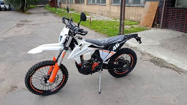 ПРЕМЬЕРА сезона... Regulmoto Crosstrec 350