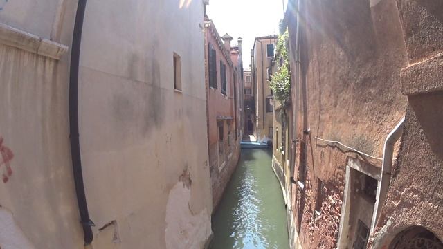 Venice in September смотреть онлайн