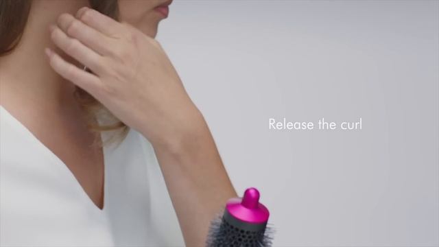 Обучающее руководство Создание объемных волн стайлером Dyson Airwrap™ смотреть онлайн