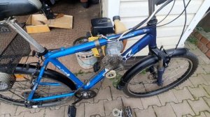 Мой вариант применения двигателя от триммера на велосипеде. 🤓🚴♂️👍