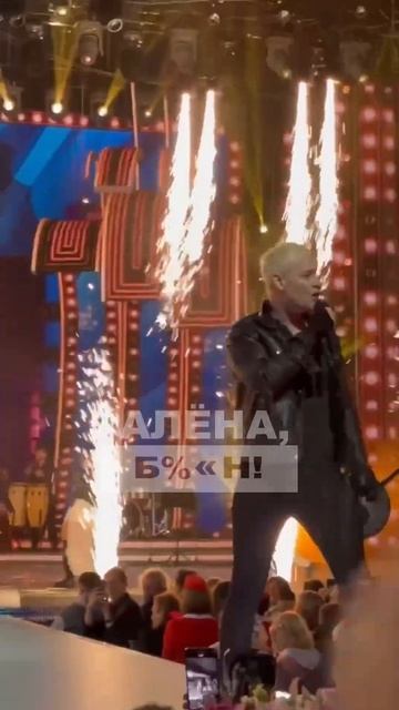 SHAMAN перепел легендарную «Девчонку-девчоночку» на «Новой волне». Оцениваем в комментариях! смотреть онлайн