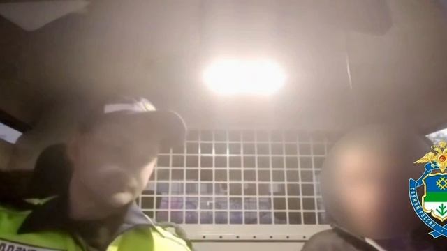 Сотрудники Госавтоинспекции Воркуты задержали нетрезвого автолюбителя, лишенного права управления ТС смотреть онлайн