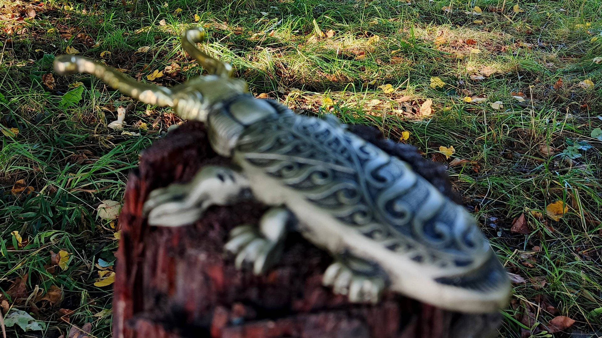 Съемник для обуви Жук-Скарабей (античный золотой)