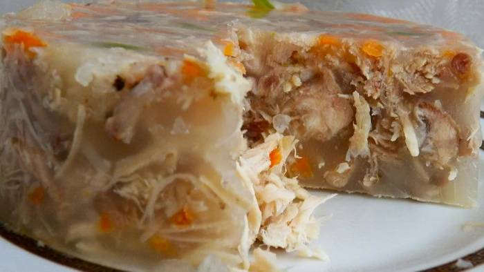 Холодец из свиных ножек и курицы: пошаговый рецепт смотреть онлайн