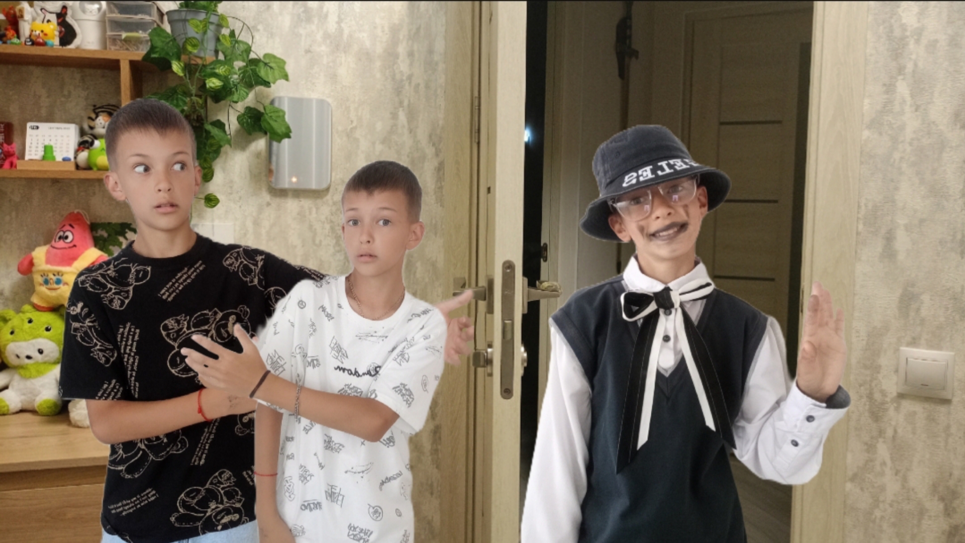 ПРЯТКИ ОТ ЖУТКОГО МАЛЬЧИКА! СТРАШИЛКА